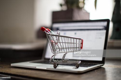 shopping-cart-on-laptop-picture